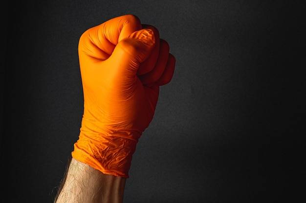 Dlaczego rękawice nitrylowe pomarańczowe mocne m zyskują popularność wśród fachowców?