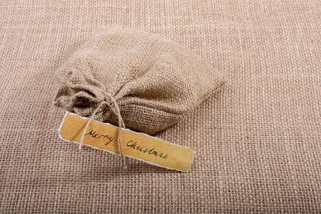 Dlaczego worek strunowy eco 215x300 40um 100 sztuk to dobry wybór do pakowania?