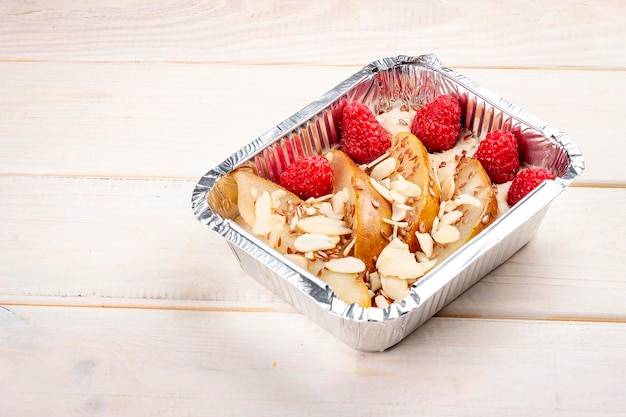 Jak wybrać folię aluminiową gastronomiczną 30cm w kartoniku?