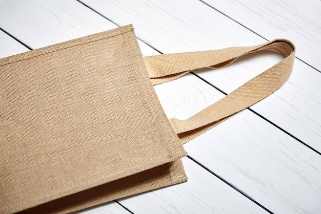 Jak wykorzystać worek strunowy eco 250x350 40um 100 sztuk w przechowywaniu różnych produktów?