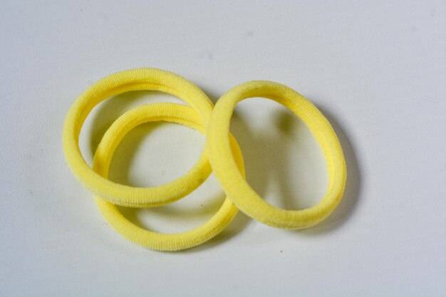 Jakie zastosowania ma gumka recepturka 1kg 40mm żółta?